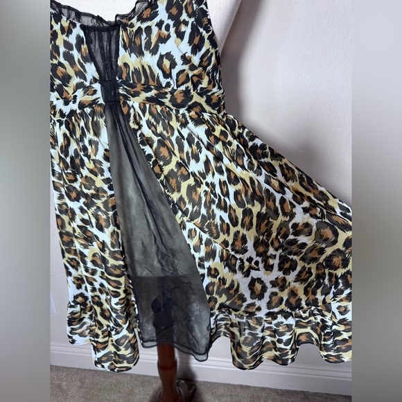 Betsey Johnson Intimates Leopard Print
Babydoll Chemise Lingerie Size Large - Picture 3 of 7